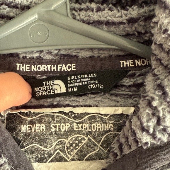 The North Face Striped Gray and Black Jacket w/ hood size M (10-12) - Picture 5 of 7